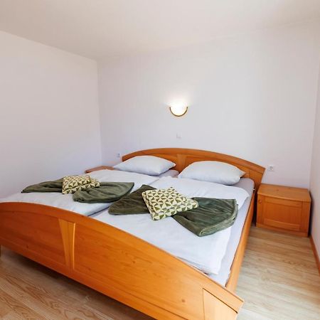 Appartamento Apartmaji Pr' Brdarju Bohinj Esterno foto