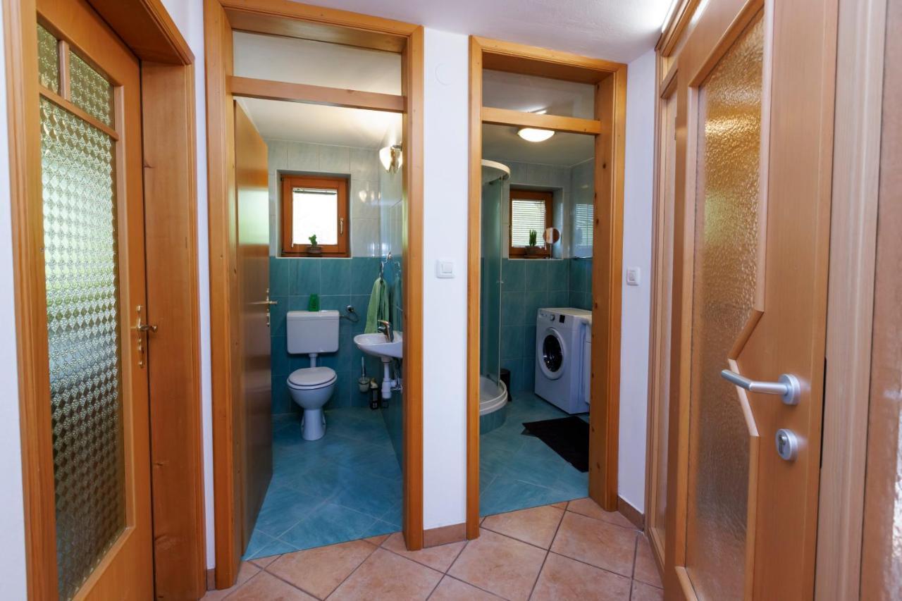 Appartamento Apartmaji Pr' Brdarju Bohinj Esterno foto